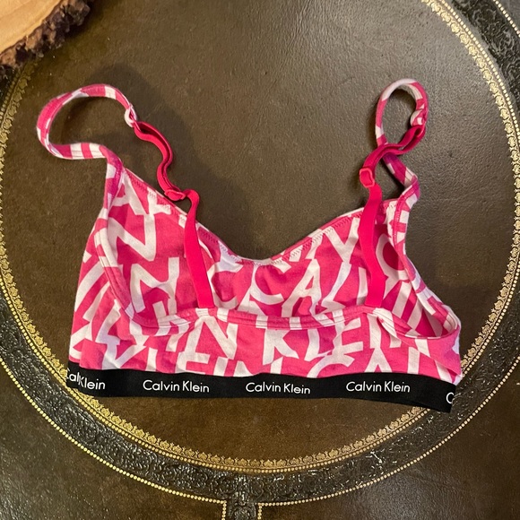 Calvin Klein Women’s Logo Sports Bra l Small l NWOT l Pink - Picture 2 of 2
